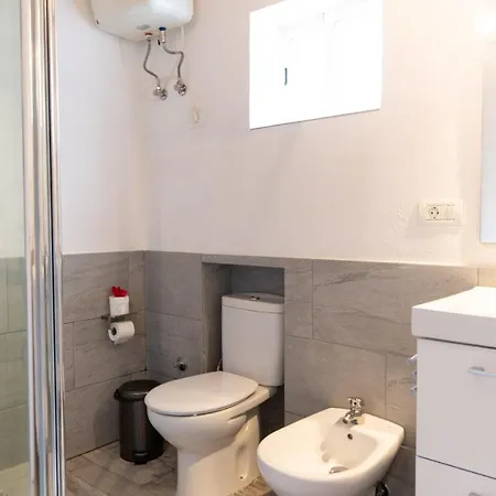 House With Free Wi-Fi In A Shared Farm, Bbq, Community Pool In Tenerife Fasnia