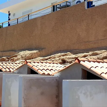 House With Free Wi-Fi In A Shared Farm, Bbq, Community Pool In Tenerife Fasnia