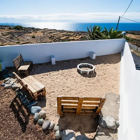 House With Free Wi-Fi In A Shared Farm, Bbq, Community Pool In Tenerife Διαμέρισμα Fasnia